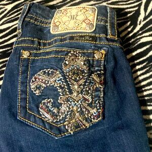 Miss Me Mid-Rise Jeans/Easy Boot